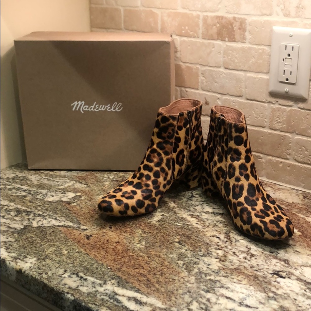 Madewell Clean Boots in Calf Hair Size 7